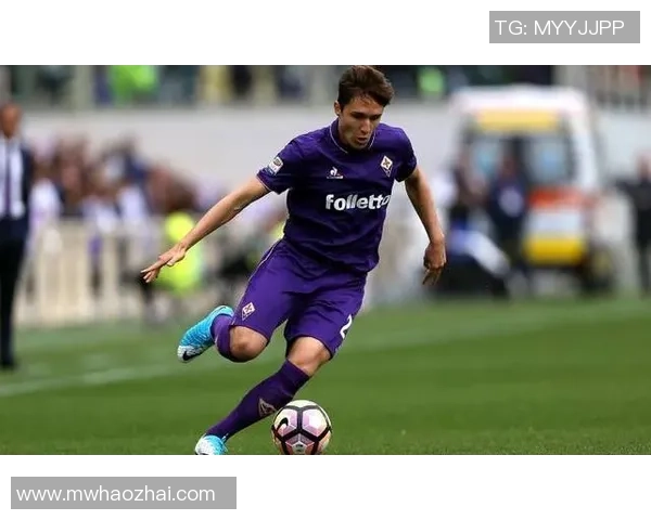 追随前辈足坛巨星脚步展望新时代青年球员成长之路